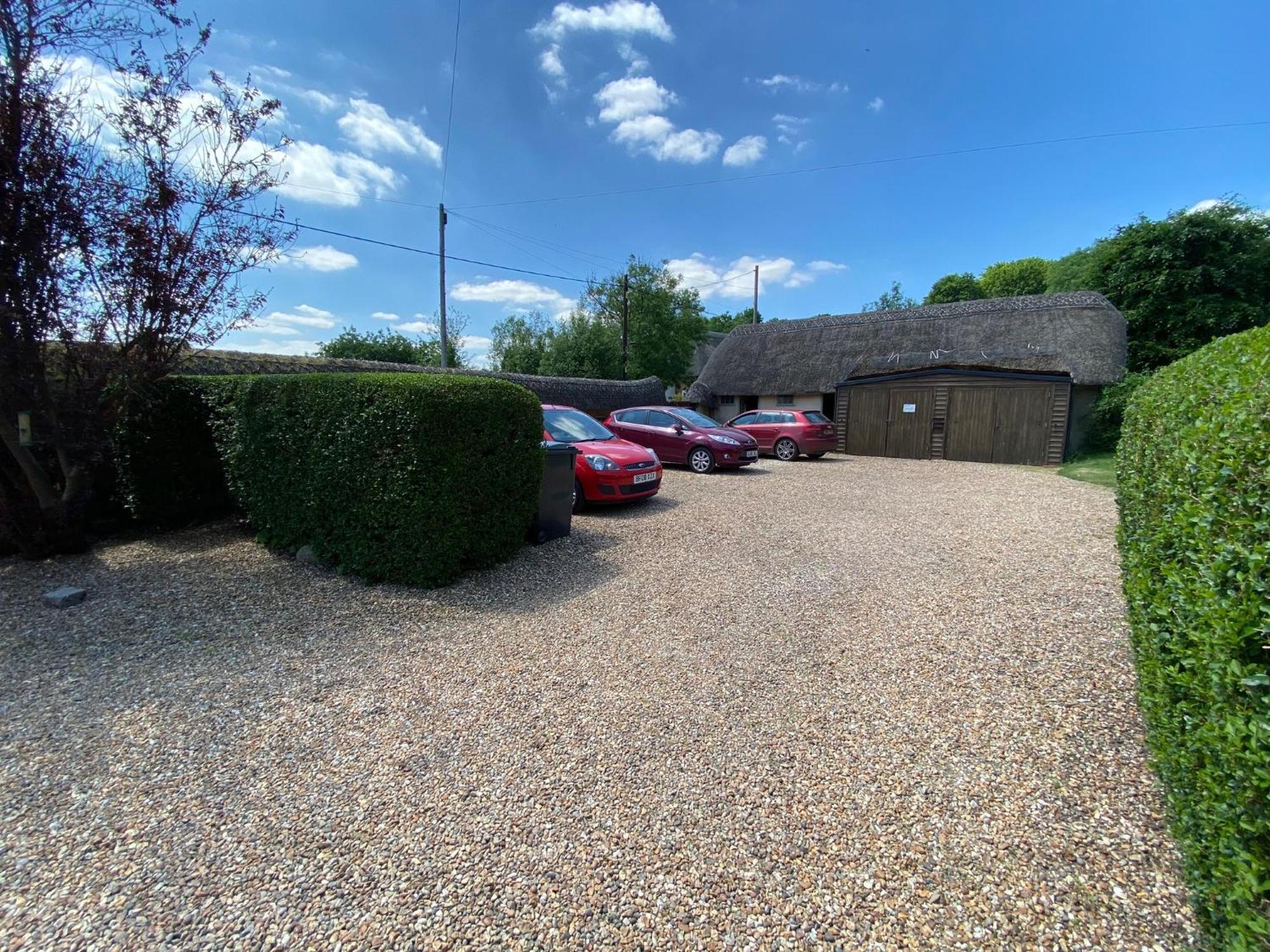 Stunning 3 Bedroom 3 Bath Self Catering Cottage Nr Stonehenge, Longleat, Avebury And Bath - Great Local Village Pub Pewsey Dış mekan fotoğraf
